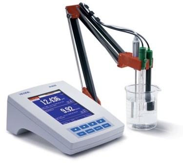 Máy đo pH/ORP/ISE/nhiệt độ để bàn với Cal Check™ HI4222 Hanna