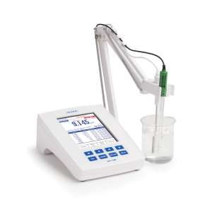 Máy đo pH/ORP/ISE/nhiệt độ để bàn với  Cal Check™ HI5222-02 Hanna