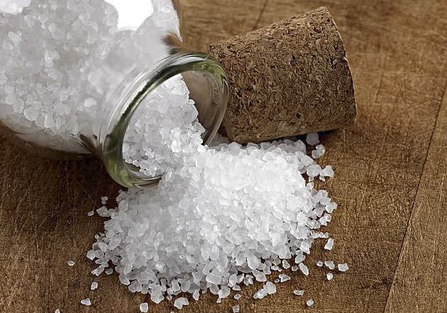 Tìm hiểu về muối nhôm sunfat khan tan trong nước như thế nào?