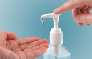 Công dụng và những điều cần lưu ý khi sử dụng nước rửa tay khô