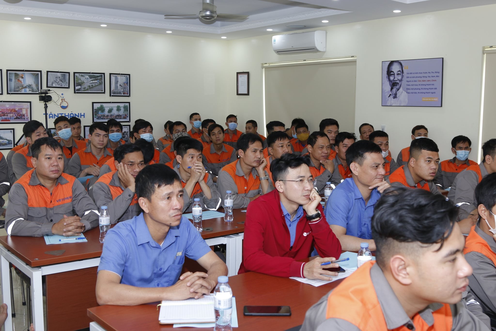 VietChem tổ chức tập huấn vận chuyển hàng hóa nguy hiểm tại nhà máy Tân Thành 3
