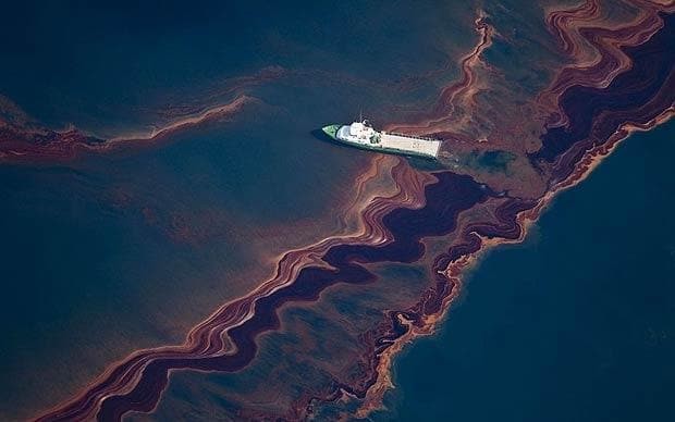 Nước thải nhiễm dầu có thể phát sinh từ sự cố tràn dầu