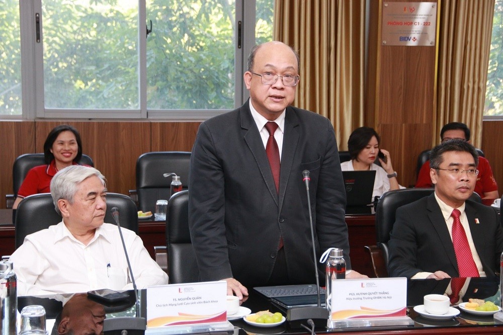  Phó Giáo sư Huỳnh Quyết Thắng, Hiệu trưởng trường ĐH Bách Khoa