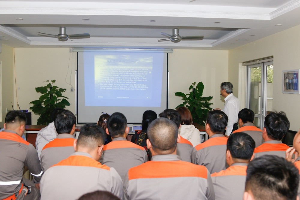 Ngày 12/02/2023, VIETCHEM tổ chức buổi Tập huấn An toàn vận chuyển hàng hóa nguy hiểm tại Nhà máy Tân Thành.